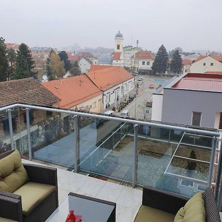 ÐakovoPenthouse Heart Of Slavonia ****アパートメント エクステリア 写真